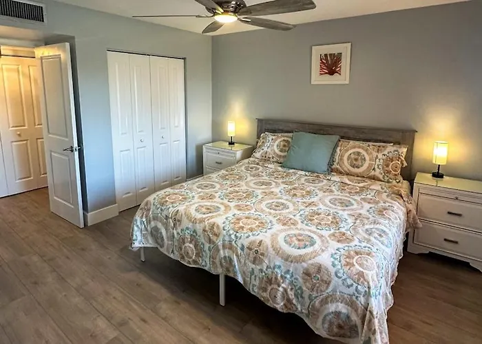 Reef Club 401 Holiday home Clearwater Beach