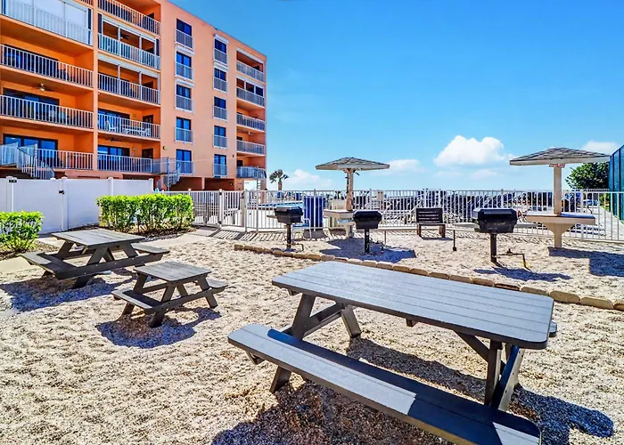 Reef Club 401 *